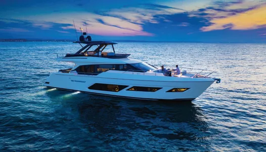 Ferretti 720