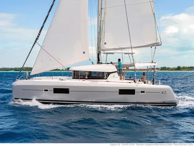 Lagoon 42