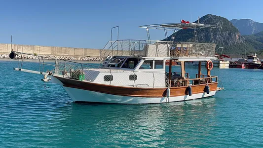 Custom Motor Yacht 2020