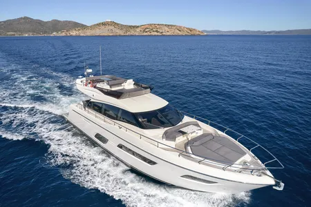 Ferretti 550