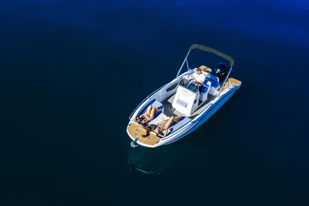 Oktogon Venturo 21 (150 HP) | Boat Rental in Zadar, Croatia
