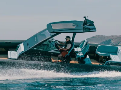 Technohull 38 Grand Sport