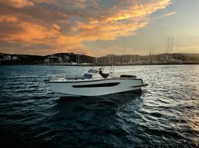 Motorboat 38
