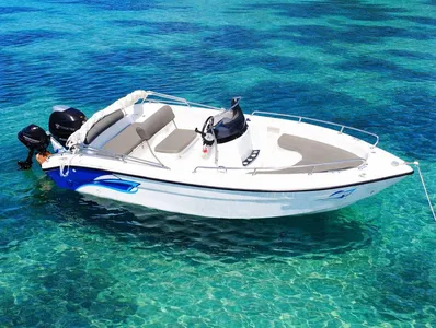 Poseidon Speedboat 7-Person – No License Needed