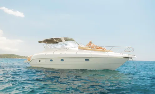 Yate a motor 33ft