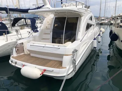 Sealine F34