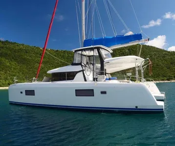 Lagoon 42