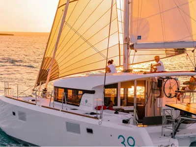 Lagoon 39