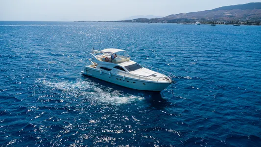 Ferretti 570