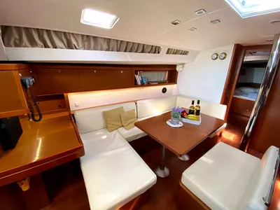 Beneteau Oceanis 48