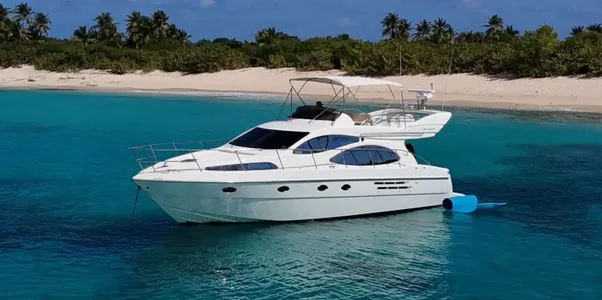 Azimut 50 Double-Deck Motor Yacht - Fajardo, Puerto Rico