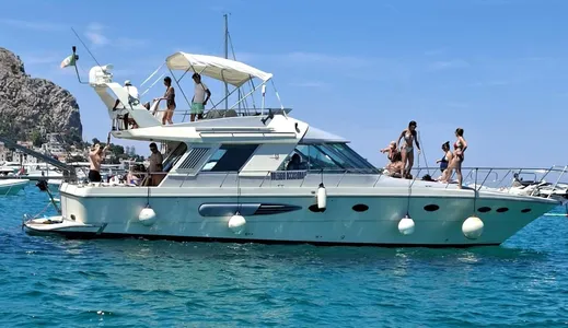 Riva 52